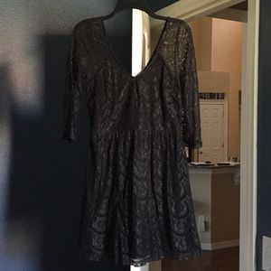 Jessica Simpson Lace midi dress